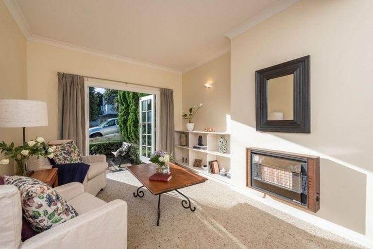 Photo of property in 1/18 Ponsonby Road, Karori, Wellington, 6012