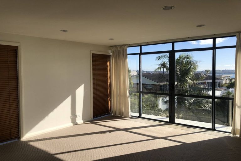 Photo of property in 34 Sea Spray Drive, Bucklands Beach, Auckland, 2012