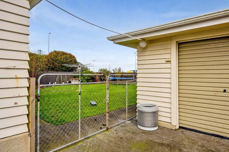 Photo of property in 23 Pacey Avenue, Hawera, 4610