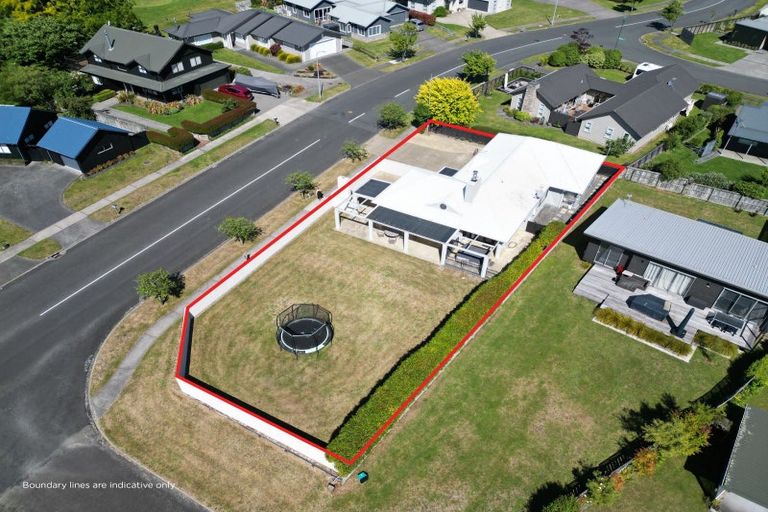 Photo of property in 1 Antonia Place, Kinloch, Taupo, 3377