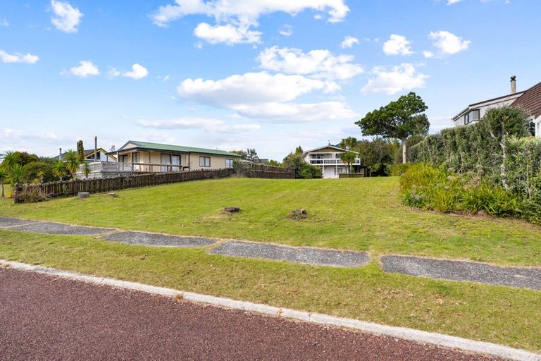 Photo of property in 5 Golden Hills Drive, Pauanui, Hikuai, 3579