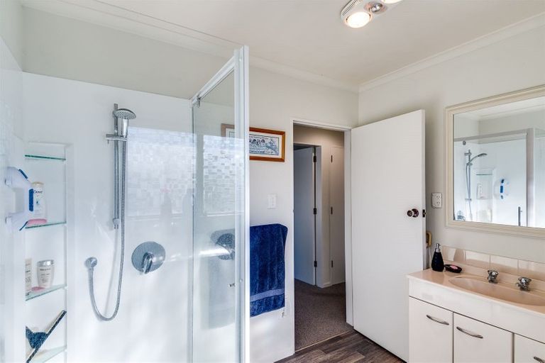 Photo of property in 1/4 Mckeefry Avenue, Greenmeadows, Napier, 4112