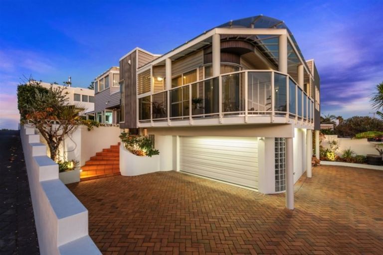 Photo of property in 1/207 Oceanbeach Road, Mount Maunganui, 3116