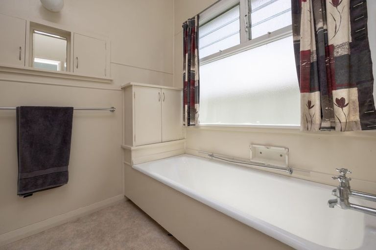 Photo of property in 14 Joseph Street, West End, Palmerston North, 4412