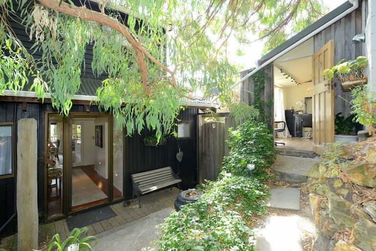 Photo of property in 2 Ranui Crescent, Diamond Harbour, Lyttelton, 8971