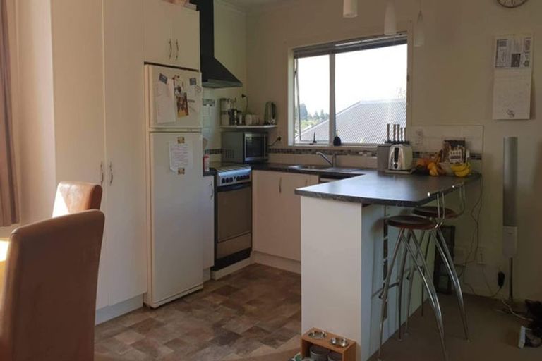 Photo of property in 51 Carlyle Street, Leamington, Cambridge, 3432