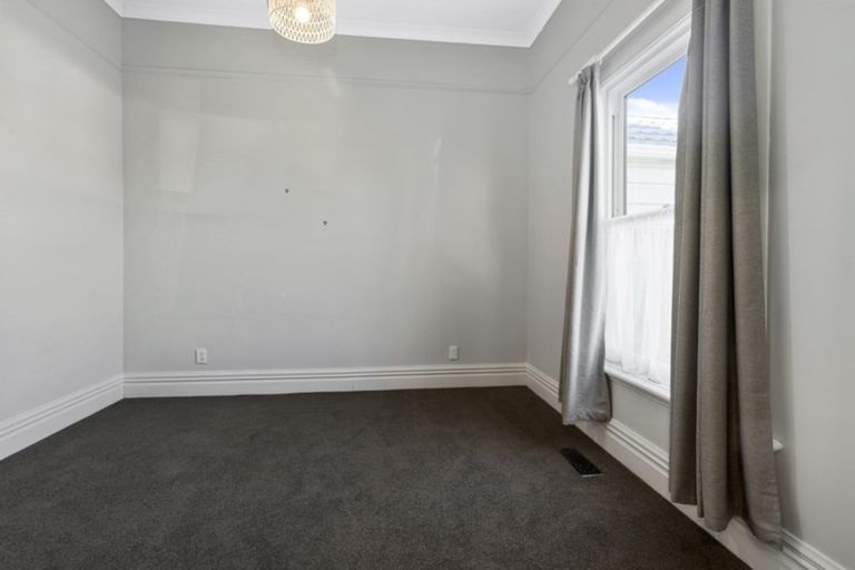 Photo of property in 9 Adelaide Street, Petone, Lower Hutt, 5012