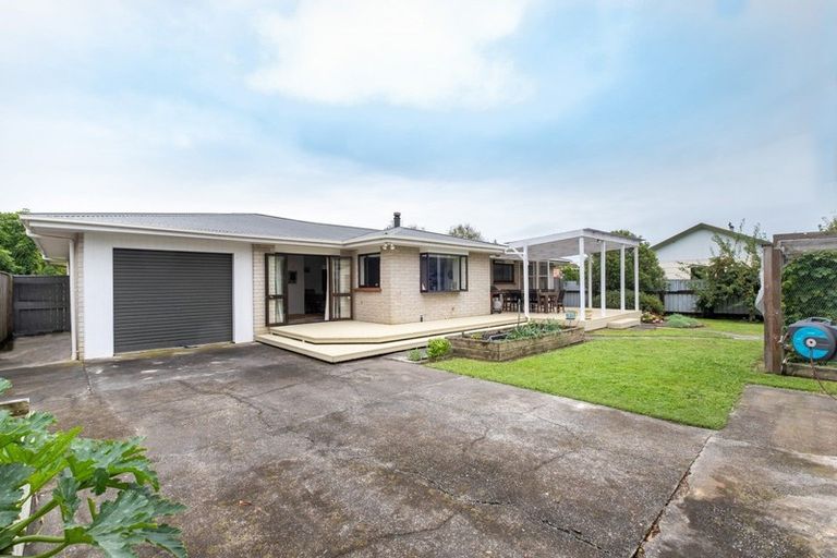 Photo of property in 4 Redwood Place, Te Awanga, 4102