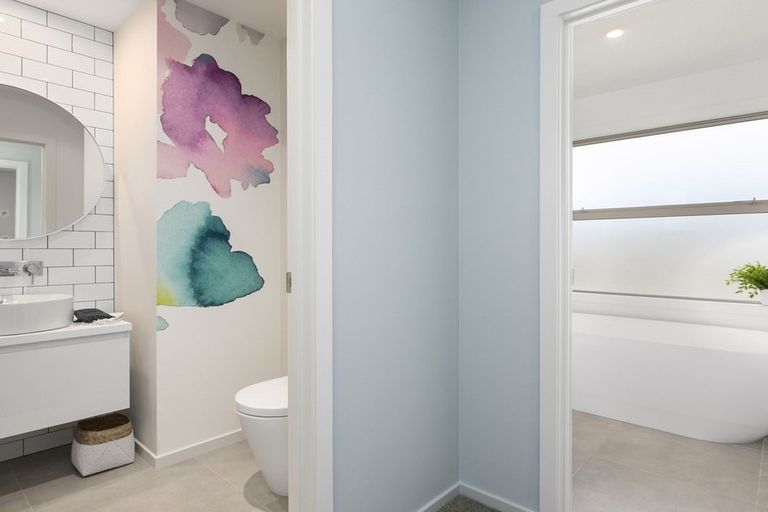 Photo of property in 18 Carrick Place, Mosgiel, 9024