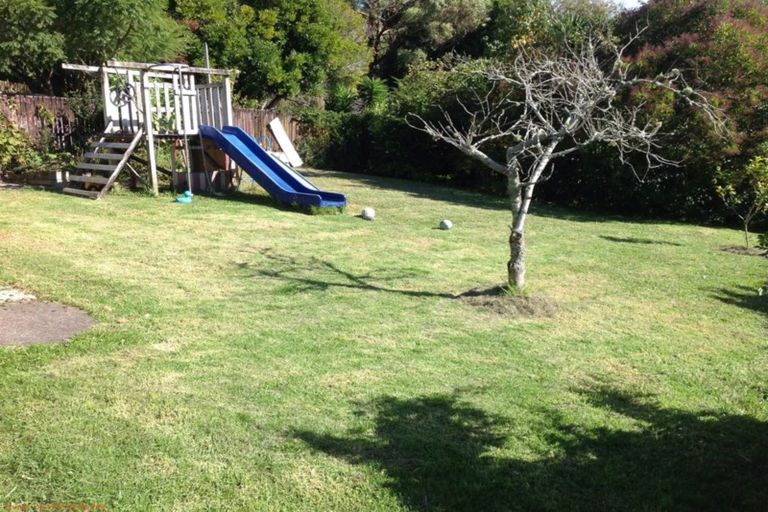 Photo of property in 12 Malmo Place, Massey, Auckland, 0614