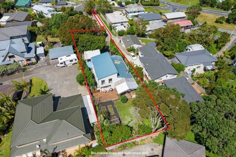 Photo of property in 8 Wiriana Place, Stanmore Bay, Whangaparaoa, 0932