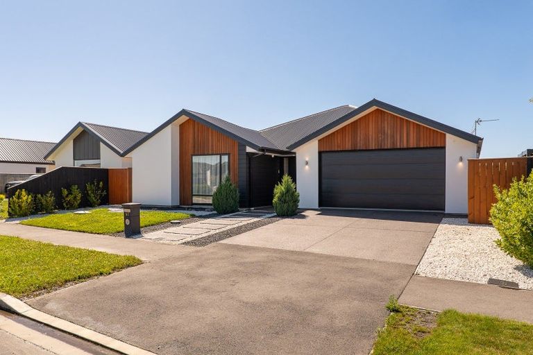 Photo of property in 61 Whitburn Avenue, Halswell, Christchurch, 8025