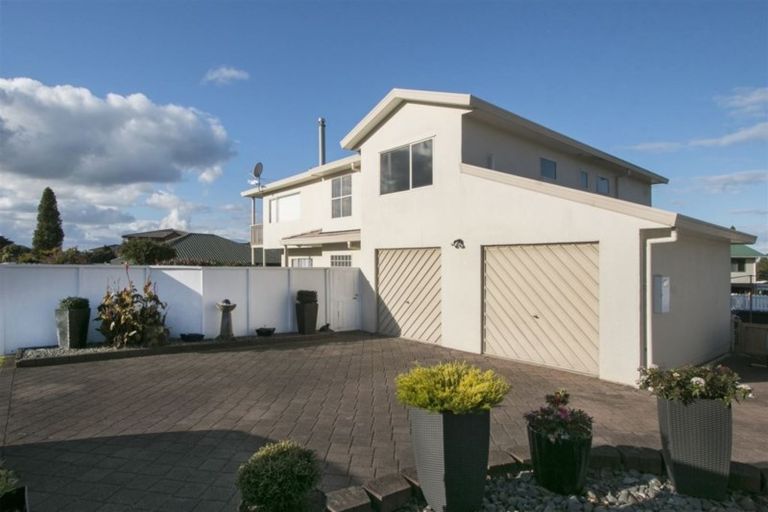 Photo of property in 220 Tanners Point Road, Tanners Point, Katikati, 3177