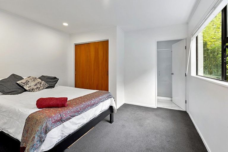 Photo of property in 10 Kimberley Way, Khandallah, Wellington, 6035