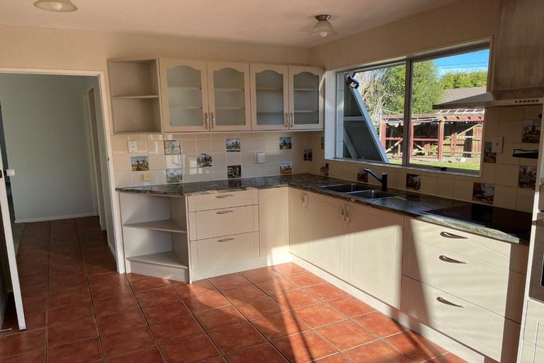 Photo of property in 37 Vanguard Drive, Broomfield, Christchurch, 8042