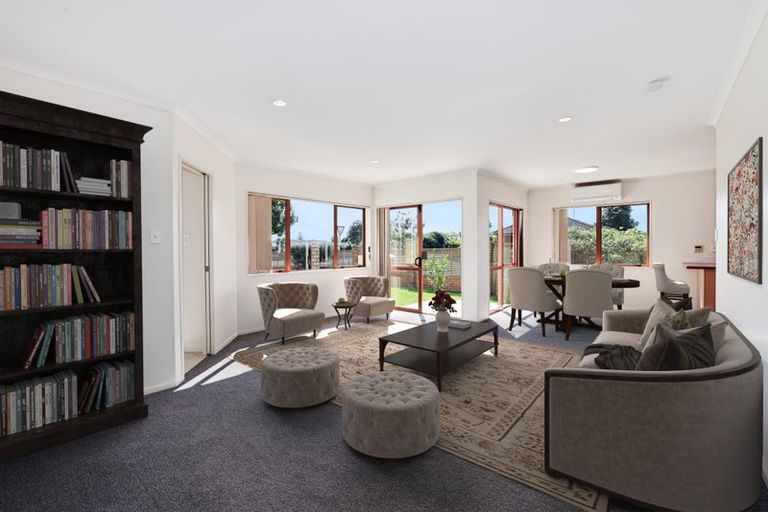 Photo of property in 120 Dominion Road, Papakura, 2110