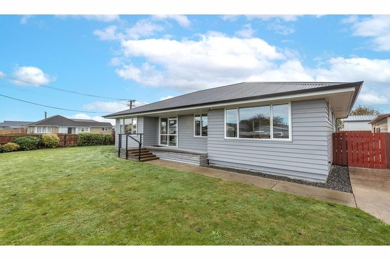 Photo of property in 17 Portchester Street, Aranui, Christchurch, 8061