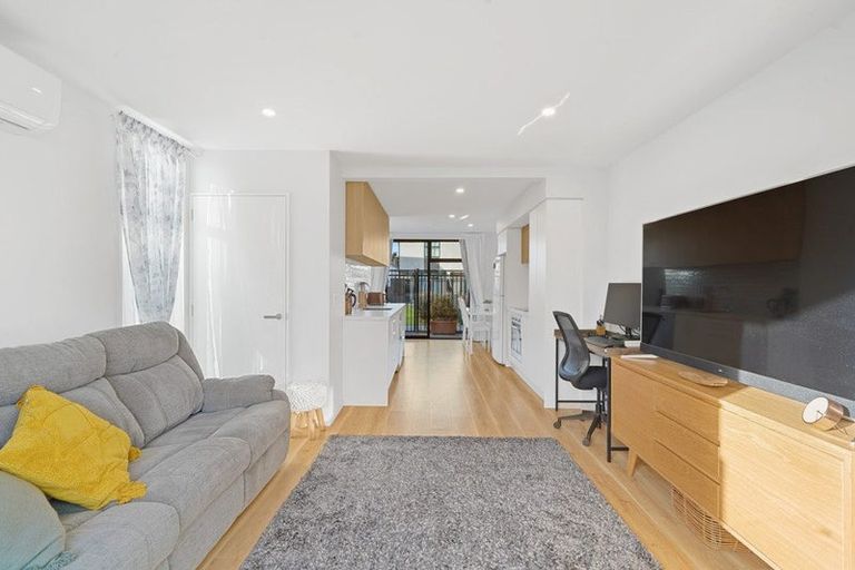 Photo of property in 1/12 New Brighton Road, Shirley, Christchurch, 8061