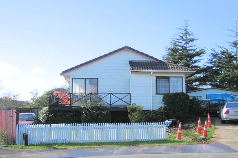Photo of property in 8 Kepler Place, Clover Park, Auckland, 2019