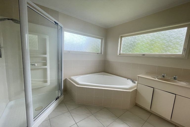 Photo of property in 15 Penning Road, Milford, Auckland, 0620