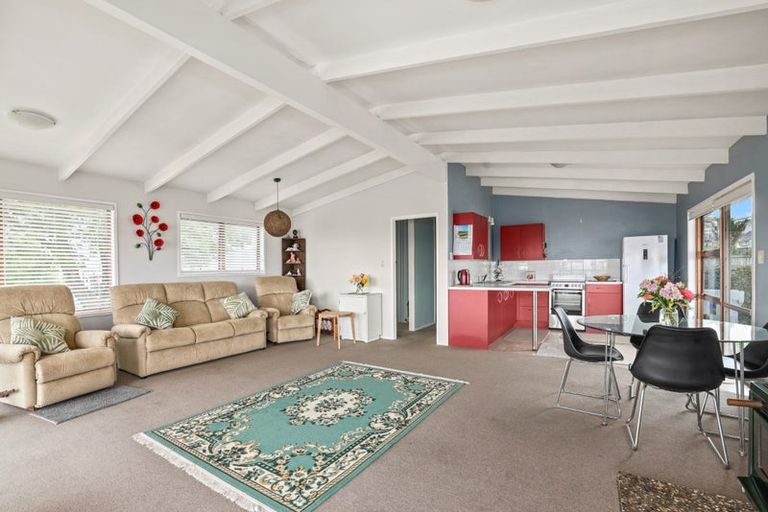 Photo of property in 3 Kauri Crescent, Snells Beach, 0920