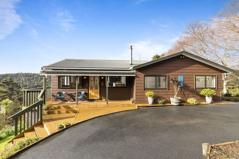 Photo of property in 394a Wairere Road, Waitakere, Auckland, 0782