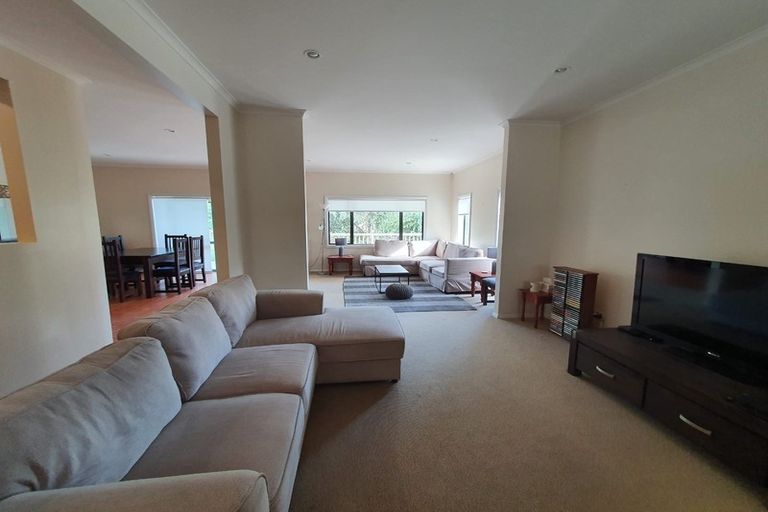Photo of property in 44 Parkwood Crescent, Gulf Harbour, Whangaparaoa, 0930