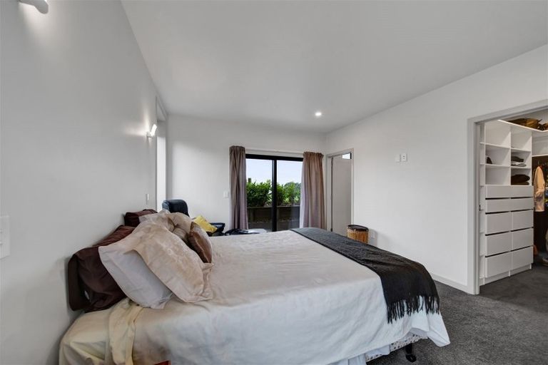 Photo of property in 16a Links Drive, Waiwhakaiho, New Plymouth, 4312