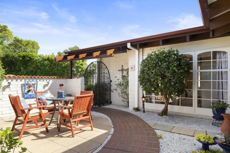 Photo of property in 18 Meachen Terrace, Waiuku, 2123