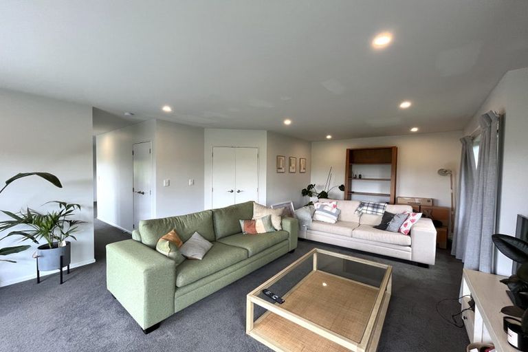 Photo of property in 3b Maldive Street, Khandallah, Wellington, 6035