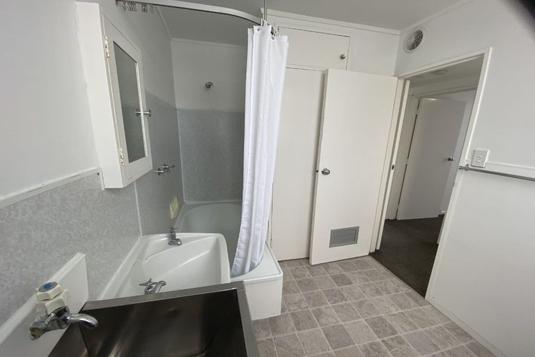 Photo of property in 8/255 Coutts Street, Rongotai, Wellington, 6022