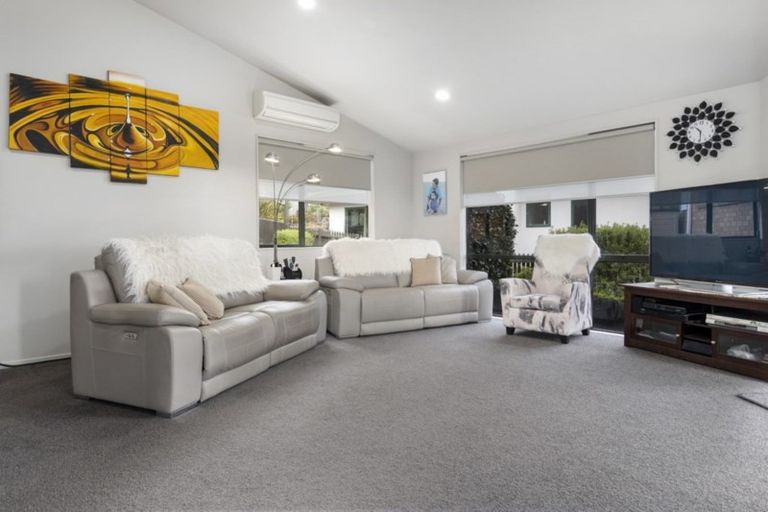 Photo of property in 2 Astor Place, Welcome Bay, Tauranga, 3112