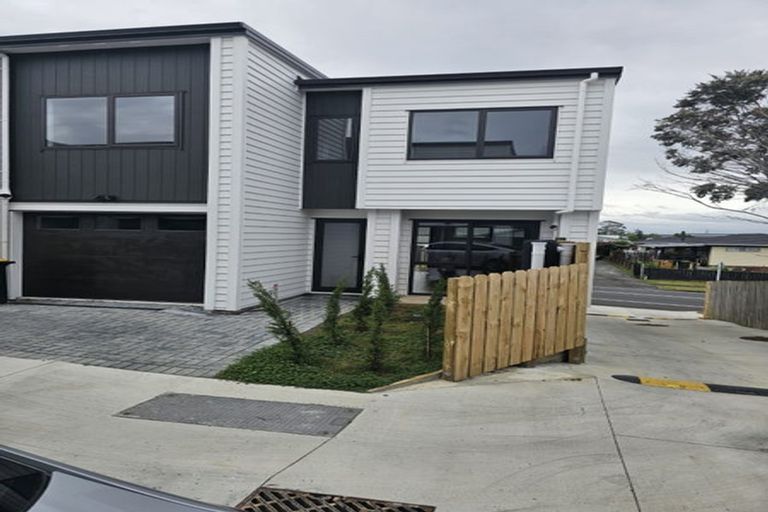 Photo of property in 118 Hyperion Drive, Randwick Park, Auckland, 2105