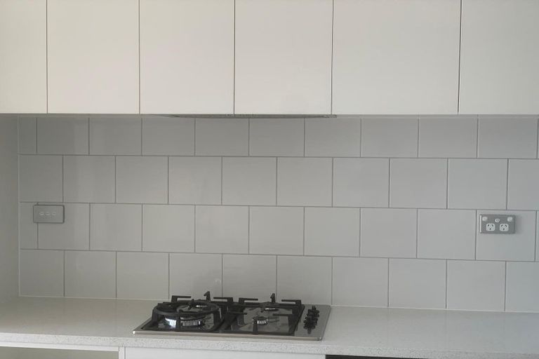 Photo of property in 28 Parahau Road, Papakura, 2110