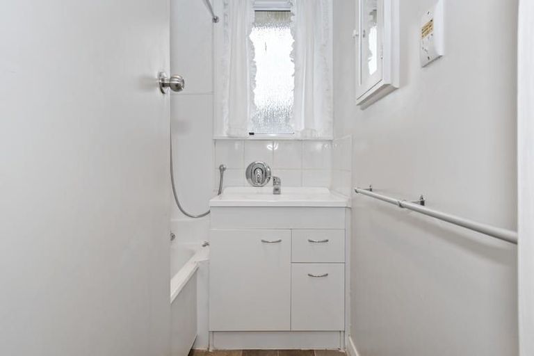 Photo of property in 5 Somerset Grove, Parkvale, Tauranga, 3112