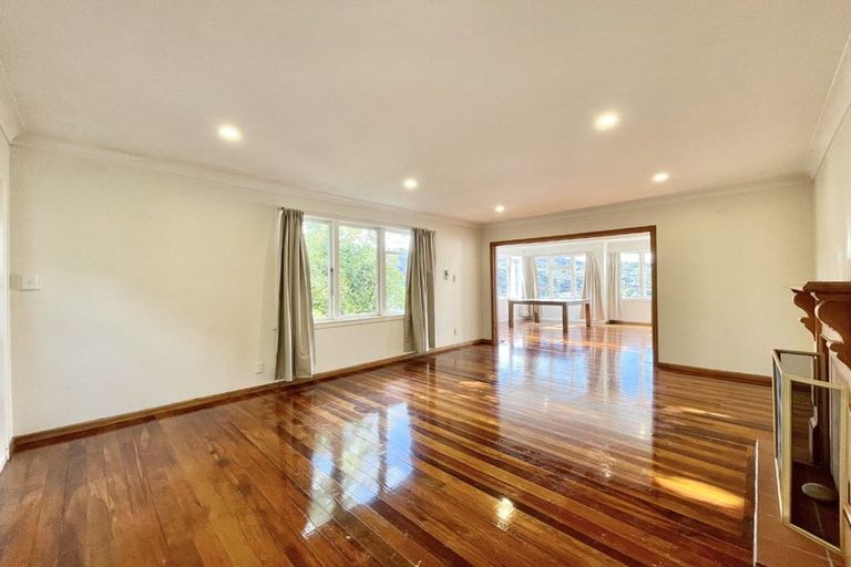 Photo of property in 14 Terawhiti Terrace, Karori, Wellington, 6012