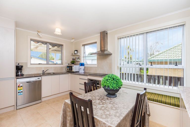 Photo of property in 1a Laurie Avenue, Papakura, 2110