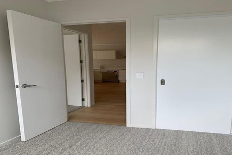 Photo of property in 1/96 Clark Road, Hobsonville, Auckland, 0616