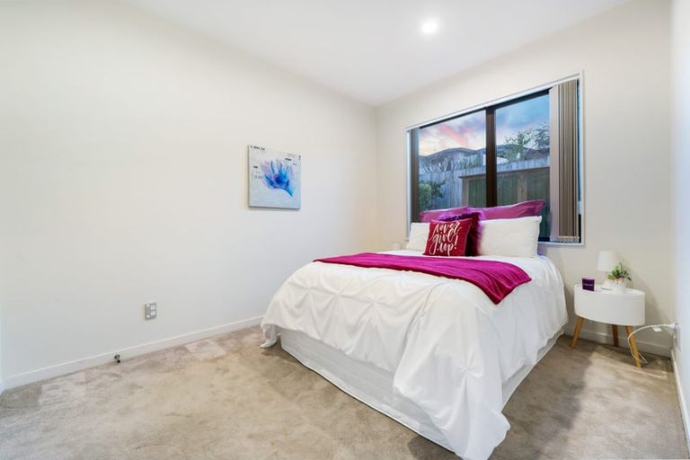 Photo of property in 24 Mettam Drive, Swanson, Auckland, 0614