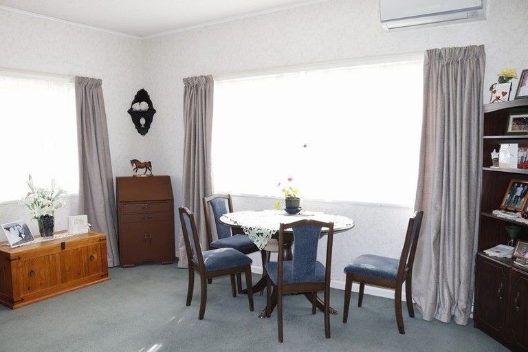 Photo of property in 4 Smithfield Road, College Estate, Whanganui, 4500