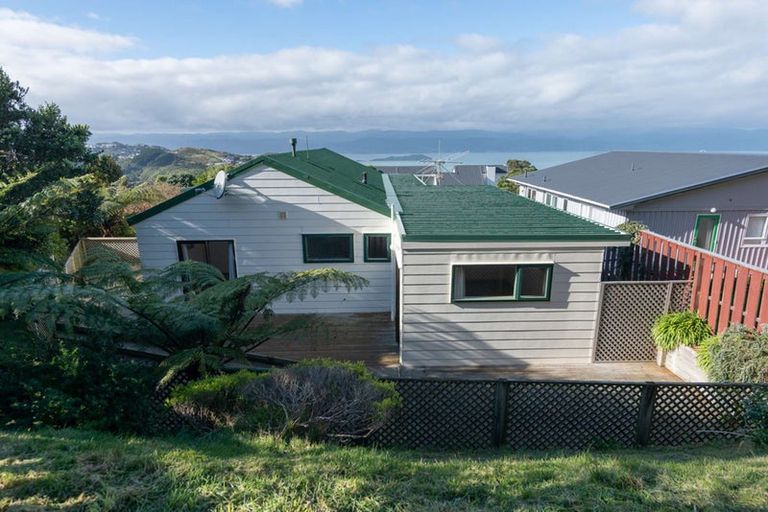 Photo of property in 15 Nagpur Terrace, Broadmeadows, Wellington, 6035