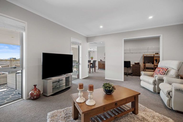 Photo of property in 6 Louise Drive, Ohauiti, Tauranga, 3112