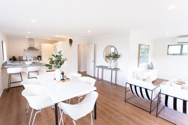 Photo of property in 21 Robinia Place, Snells Beach, 0920