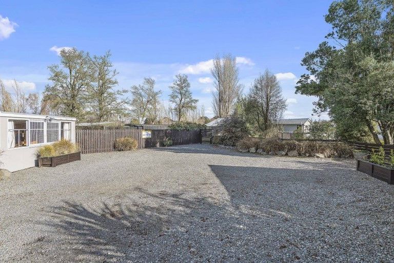 Photo of property in 4 Kainga Road, Kainga, Christchurch, 8083