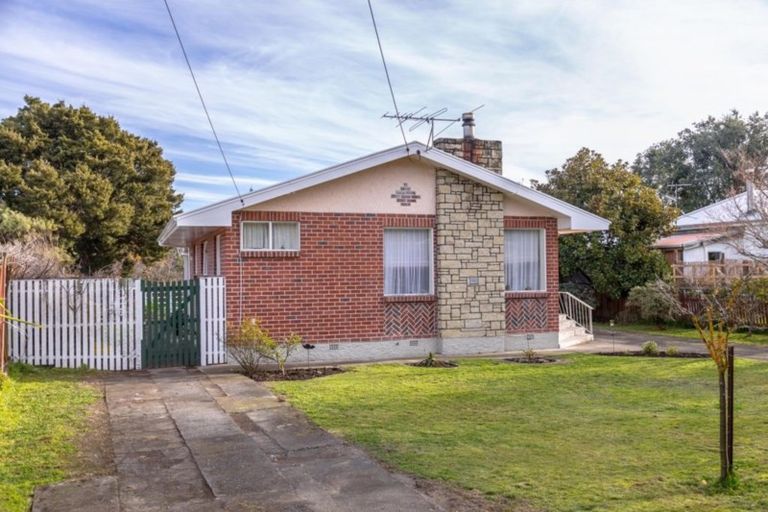 Photo of property in 71 Oxford Street, Lansdowne, Masterton, 5810
