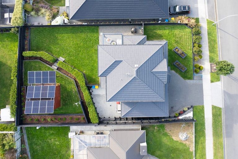 Photo of property in 10 Margaret Shields Avenue, Aotea, Porirua, 5024