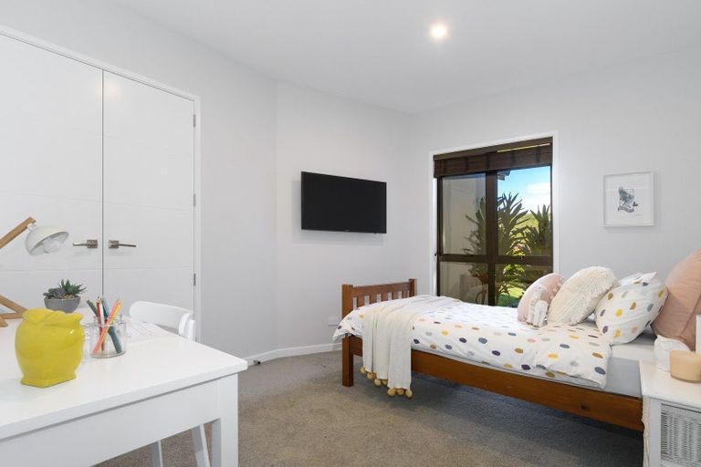 Photo of property in 95 Awataha Crescent, Pyes Pa, Tauranga, 3110