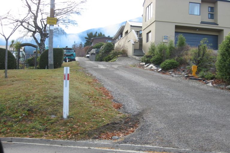 Photo of property in 49 Kent Street, Queenstown, 9300