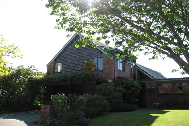 Photo of property in 6 Melissa Place, Burnside, Christchurch, 8042