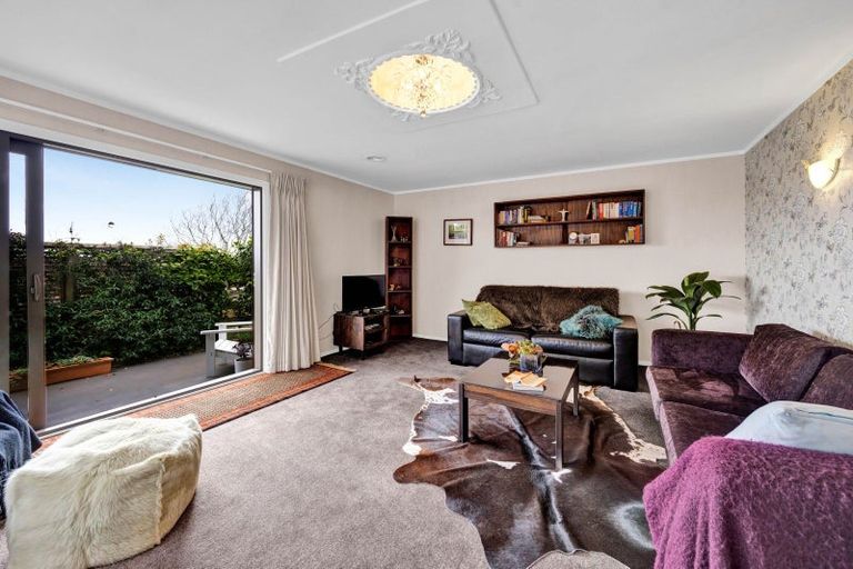 Photo of property in 65 Belt Road, New Plymouth, 4310